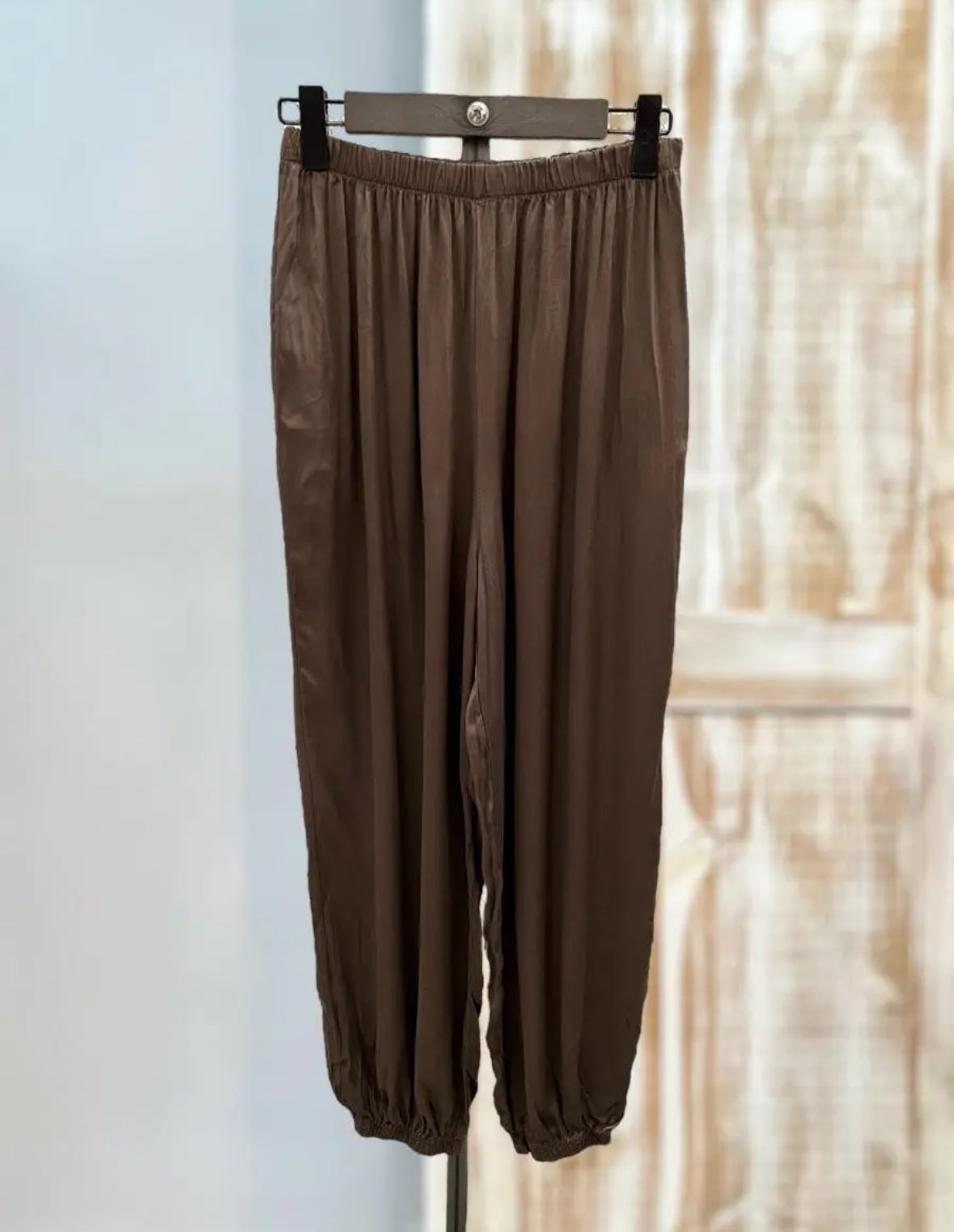 Pantalón bombacho satinado