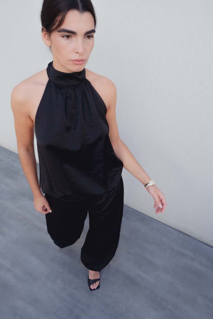 Top halter satinado